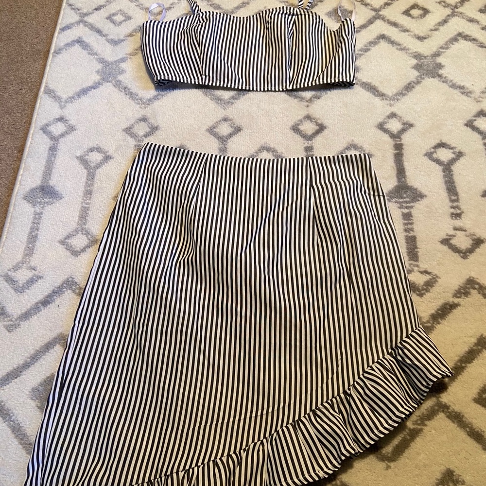 Shein 2 peice skirt and top -BUNDLE & SAVE